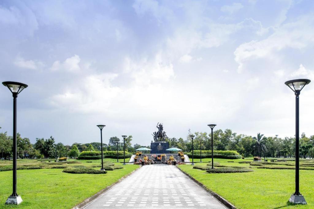 Chanthaburi Center Exterior photo
